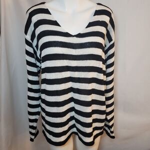 Chicos black & white stripe top 100% linen knit top